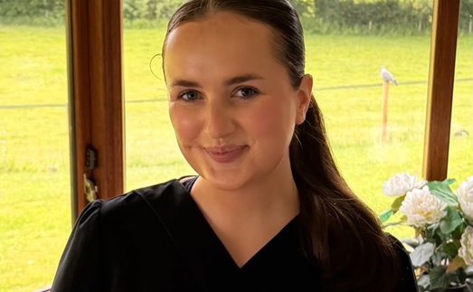 Rebecca Bytheway In Level 3 Beauty